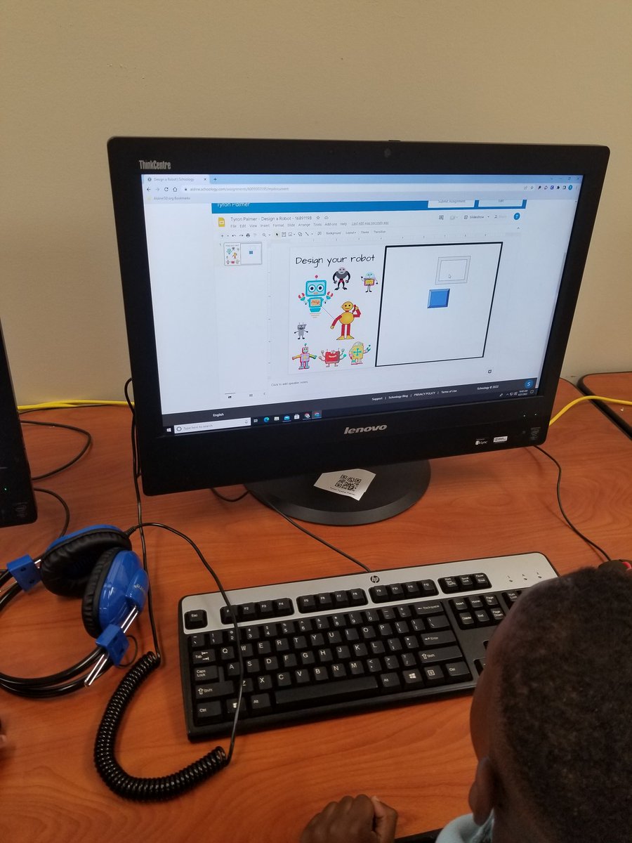 NMBailey713's tweet photo. Robotic engineers designing our robots using Google Slides @GoogleForEdu @IntotheFuture22 @CounselorHampt1 @LatoryaCredit  #IntotheFuture22 #CampMarcella2022 https://t.co/haXglyMNqN