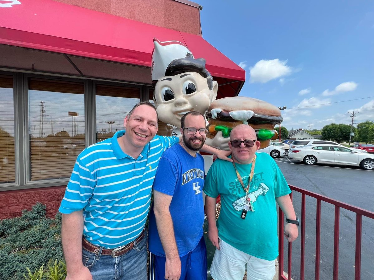 EVC_OakRidge's tweet photo. Ernie, Jeffrey, and Sidney went to the Flea Market and Big Boys and enjoyed their day out! #CommunitySupportedLiving #EmoryValleyCenter https://t.co/9kU0IKIlO2
