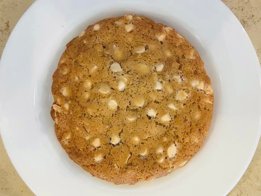 wealthystbakery's tweet photo. Celebrate the first day of summer with one of our June Monthly Features, our White Chocolate Almond Cookie! 😎 Try it on Mondays, Tuesdays, Thursdays and Fridays this month only! https://t.co/3q81rGLmN6