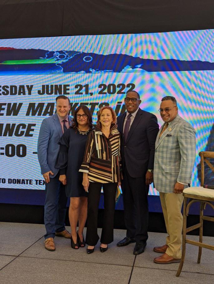 An amazing morning with @Terrytalksmoney at <a href="/RPCoalition/">RainbowPUSHCoalition</a>’s New Markets in Finance Roundtable to share insights on #smallbusiness lending. Proud to share our partnership w/ Community Reinvestment Fund to introduce customers to #CDFI funded by the <a href="/WellsFargo/">Wells Fargo</a> Open for Business Fund