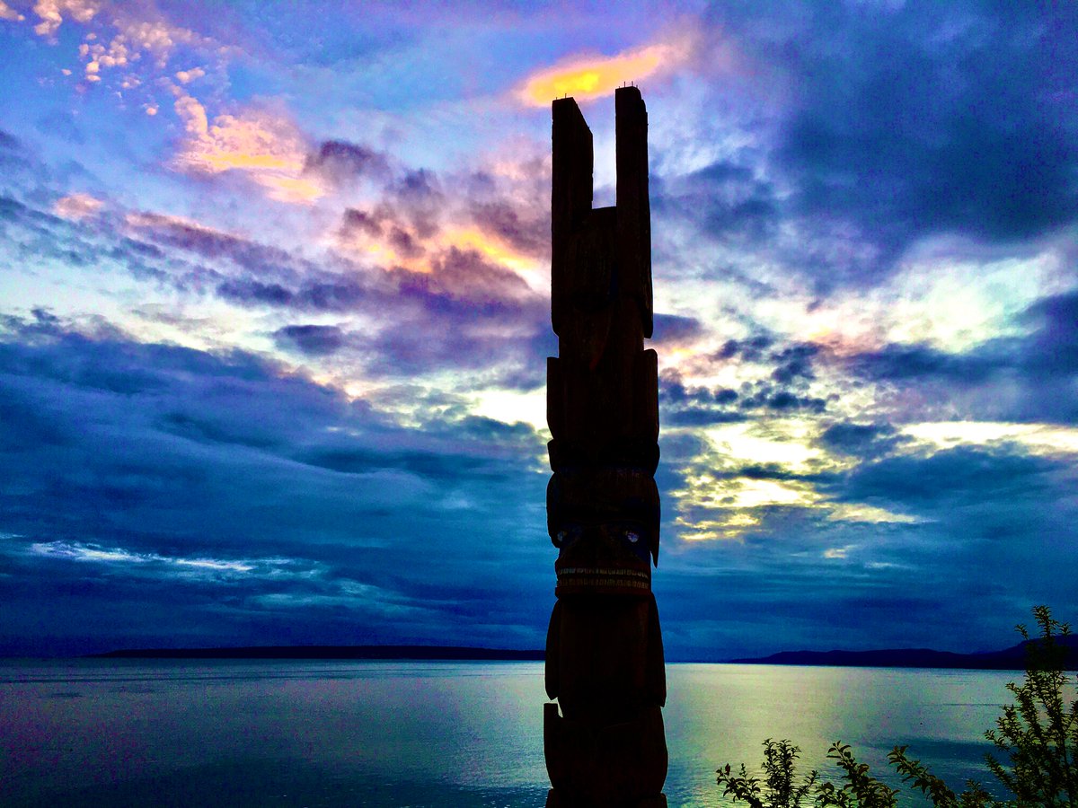 Happy Summer Solstice from Sunshine Coast BC Canada 🇨🇦 💥 #Photo Reid Maedel facebook.com/bc.sunshine.co…

 #qathet #Tlaamin #sunshinecoastbc #powellriver #summersolstice #britishcolumbia #canada #sunshinecoast #bcstorm