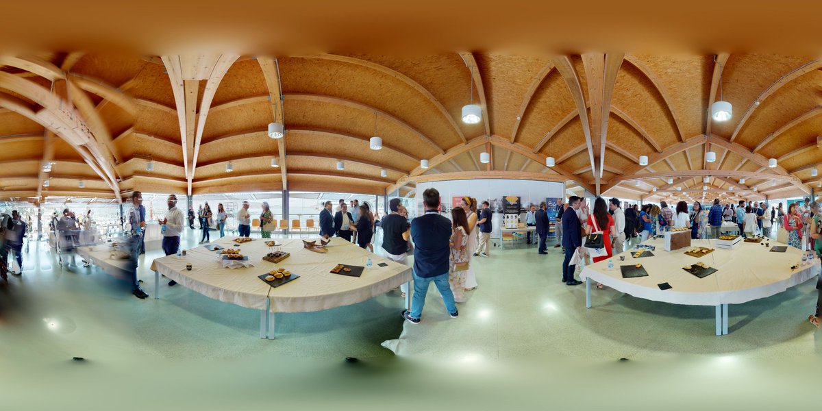 ¿Has estado en #Dinamic2022 ? Te mostramos algunas fotos 📸en 360 grados 🌏 que hemos hecho hace un rato.
Una de las muchas funcionalidades 👨‍👩‍👦 que tienen nuestros tours 🤖 virtuales 3D.
Te animamos a saber más 🙃en:
puzzlecd.com.
#Dinamic2022 #Puzzle
