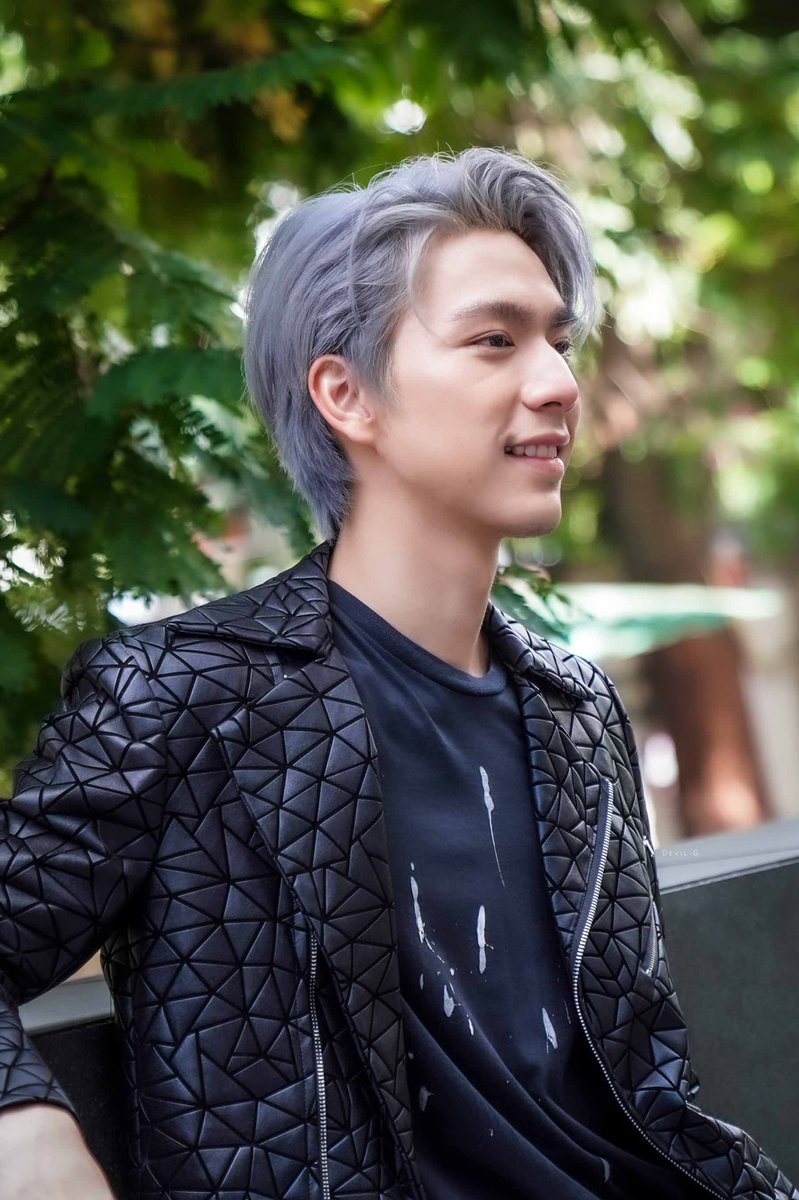 DevilGdeviL's tweet photo. มุมข้างยังฮอต 🔥🔥 

#brightnorr https://t.co/UNzqkCMr2J