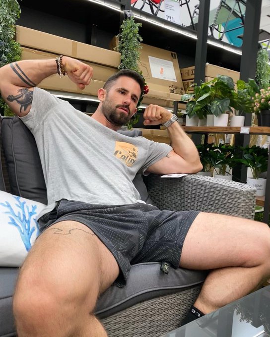 Looking for some furnitures for the garden ??☀️ https://t.co/sK8o7pnAAn