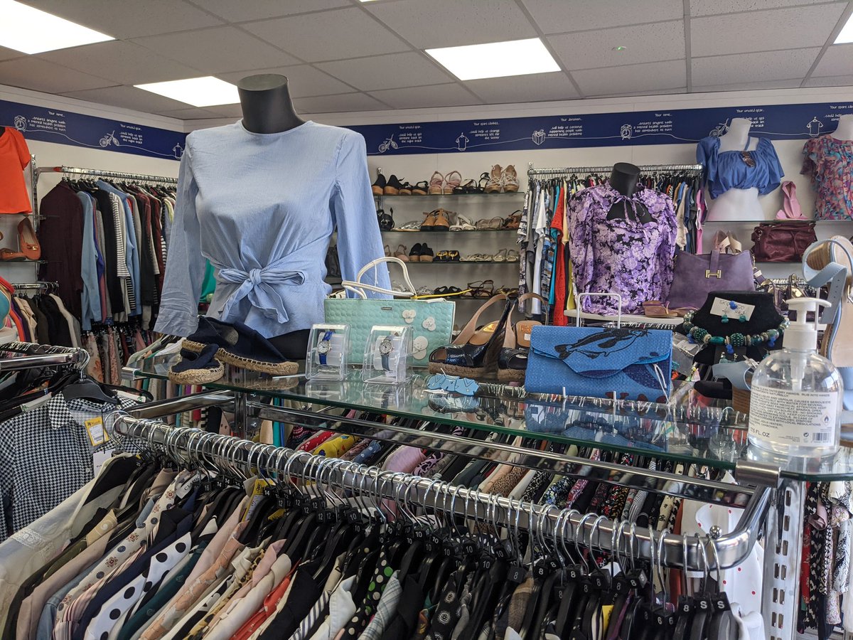 MoortownMind's tweet photo. In honour of pride month we have been using the colours of the pride flag to decorate our displays to show our support &amp; to let everyone know that our shop is a safe place.🏳️‍🌈
#pride #pridemonth #prideuk #mind #mindshop #mymindshop #mindmoortown #moortown https://t.co/Eb1EKv8I6r