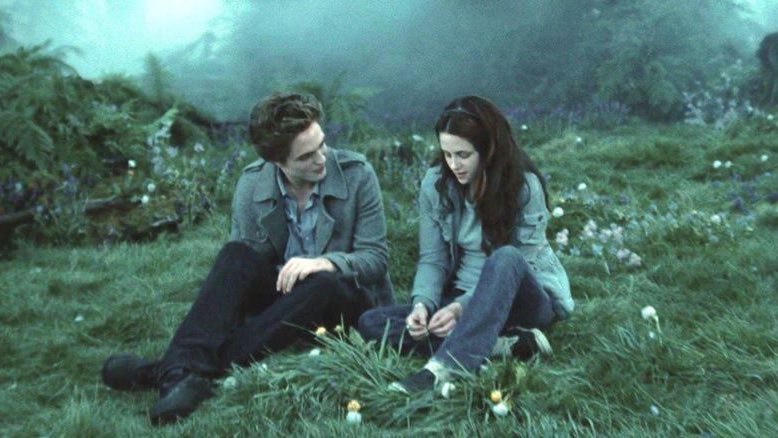 twilight renaissance | fanpage tweet media