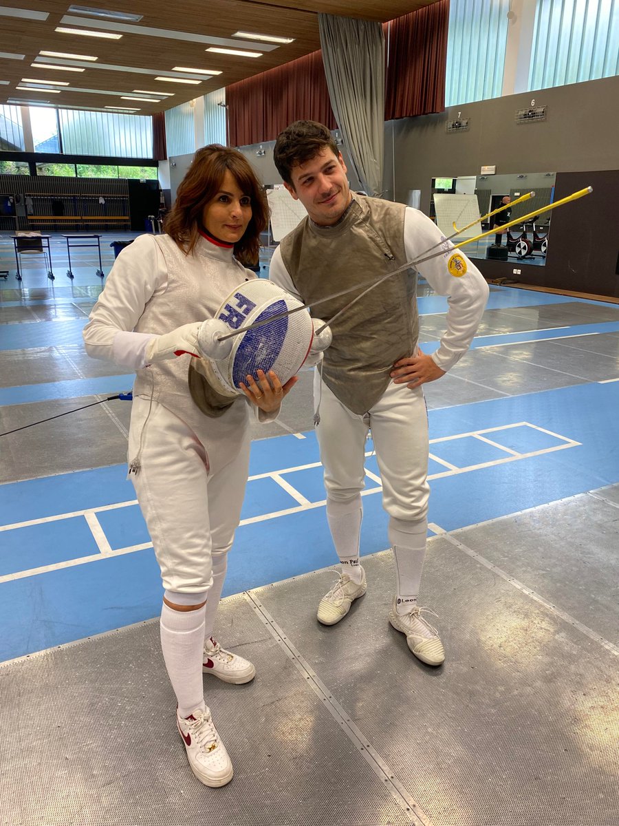 France•tv sport presse (@ftvsport_pro) on Twitter photo Toute la semaine avant la Journée olympique #Paris2024 du 26/06, les journalistes et animateurs de <a href="/Francetele/">France Télévisions</a> testent les disciplines avec les athlètes de l'<a href="/EquipeFRA/">Equipe France</a>
🤺Ce soir <a href="/FaustineFB/">Faustine Bollaert</a> défie l'escrimeur et champion olympique <a href="/maxpauty/">Maxime Pauty</a>
📺 #TLS à 20h45 sur @France3tv Toute la semaine avant la Journée olympique #Paris2024 du 26/06, les journalistes et animateurs de <a href="/Francetele/">France Télévisions</a> testent les disciplines avec les athlètes de l'<a href="/EquipeFRA/">Equipe France</a>
🤺Ce soir <a href="/FaustineFB/">Faustine Bollaert</a> défie l'escrimeur et champion olympique <a href="/maxpauty/">Maxime Pauty</a>
📺 #TLS à 20h45 sur @France3tv