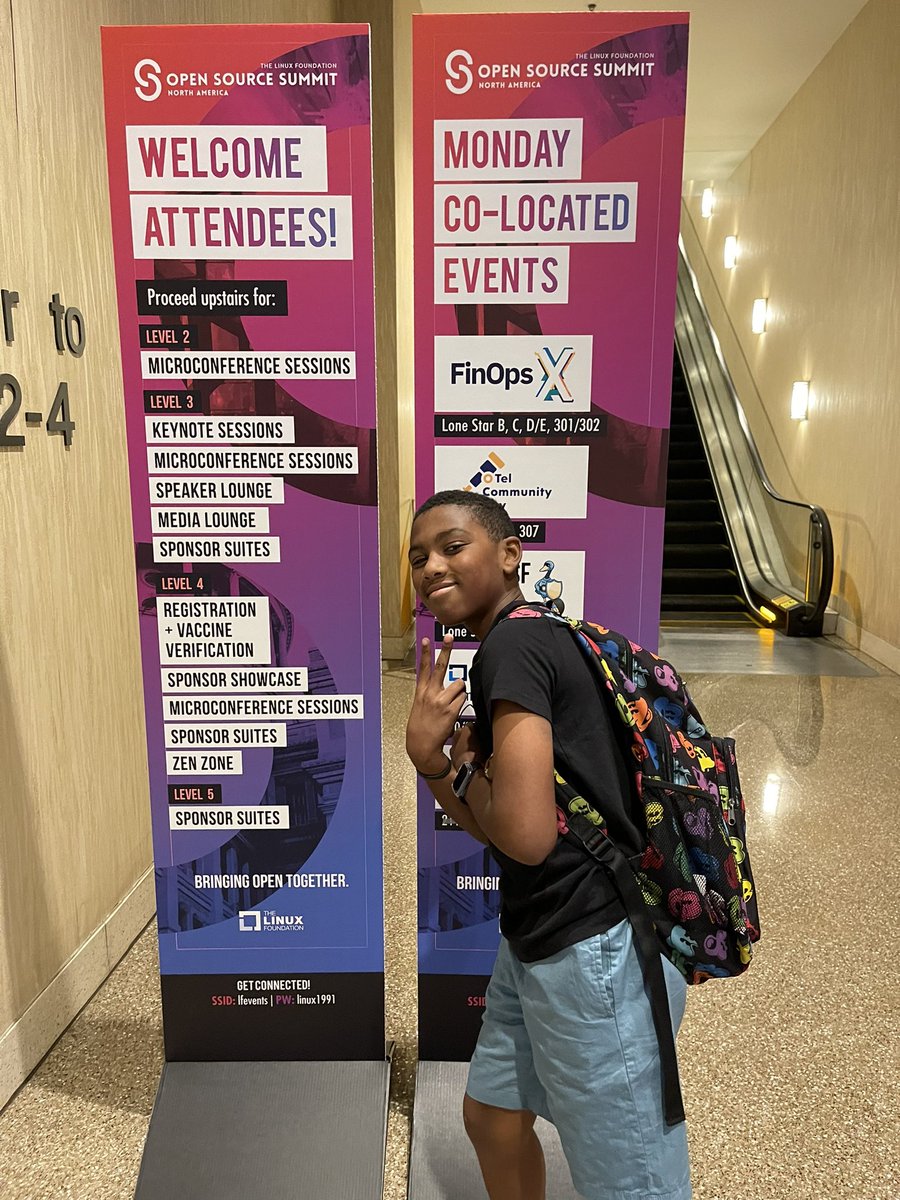 ThnkBIG's tweet photo. We are here!!! #ossummit #opensource #ThnkBIG #makebighappen #juniordev #juniorceo https://t.co/sXopgImtkj