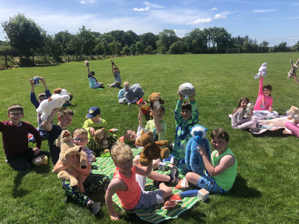 MsWrightBallagh's tweet photo. Day 2 of Well-being Week continued…Our pyjamas day and teddy bears picnic were great fun 😍🐻🧺 @BallaghkeeneNS https://t.co/Xgoiz5y2sq
