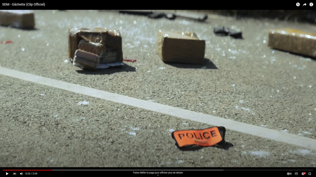 UNSAPOLICE's tweet photo. La haine anti-flics clairement affichée. Extraits du clip de @Sdm__92 où l'on y voit deux policiers assassinés dont un trainé au sol. @UNSAPOLICE condamne cette mise en scène écœurante qui conforte ceux qui s'en prennent aux policiers. @GDarmanin https://t.co/44lKkgWPx8