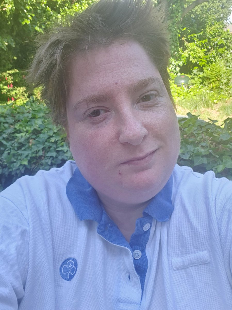 EmKArmstrong21's tweet photo. Not always in blue on tuesdays for guides!! #summeruniform #guideleaderintraining #guideleader https://t.co/8Po8F5r8Z2