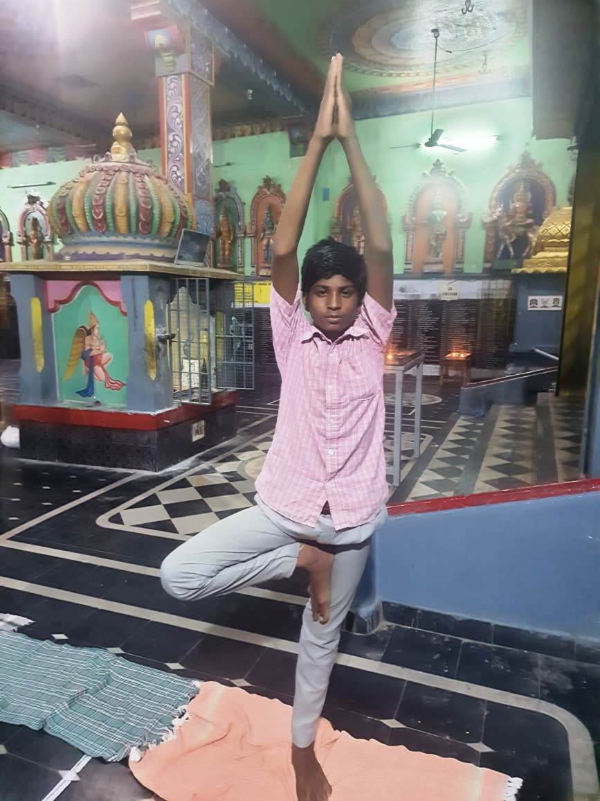 gdunasekar's tweet photo. CSC THIRUVALLUR_DISTRICT
VLE ID : 512624670011
Name: Dunasekaran
Celebrated the 8th International Yoga Day
@moayush
@CSCegov_
@CSCSPV_Health
@PmgdishaD
 @csc_south
@dintya15
@Dineshtyagi
 
#CSCYoga
 #512624670011Y2022
#YogaForHumanity 
#MyYogaMyPose 
#AzadiKaAmritMahotsav https://t.co/KiSBWvUCIl
