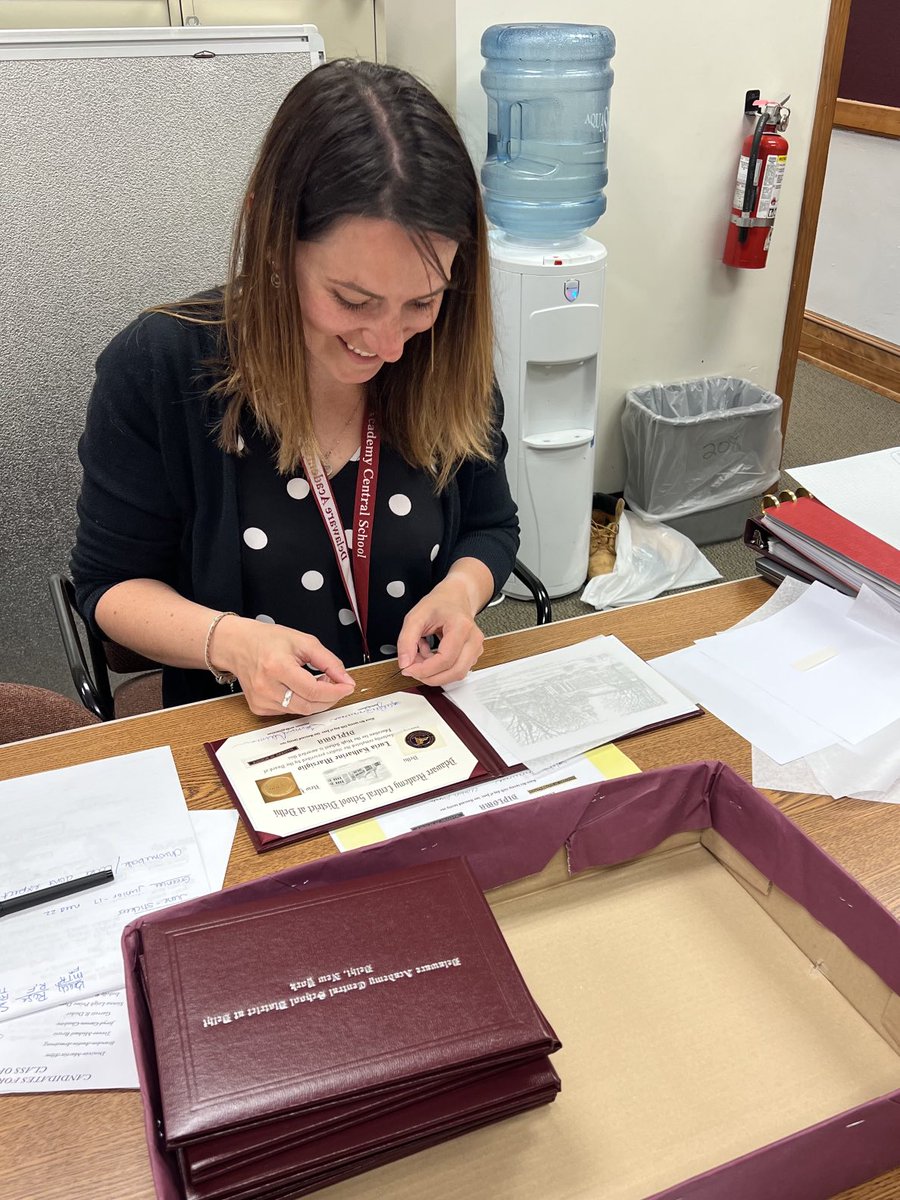 kellyzim17's tweet photo. Ms. Trask, our HS Principal placing endorsements on diplomas today ⁦⁦⁦@DelawareAcadCSD⁩! So proud of our seniors and their academic accomplishments! #bulldogpride https://t.co/PPQJ9xX8DM