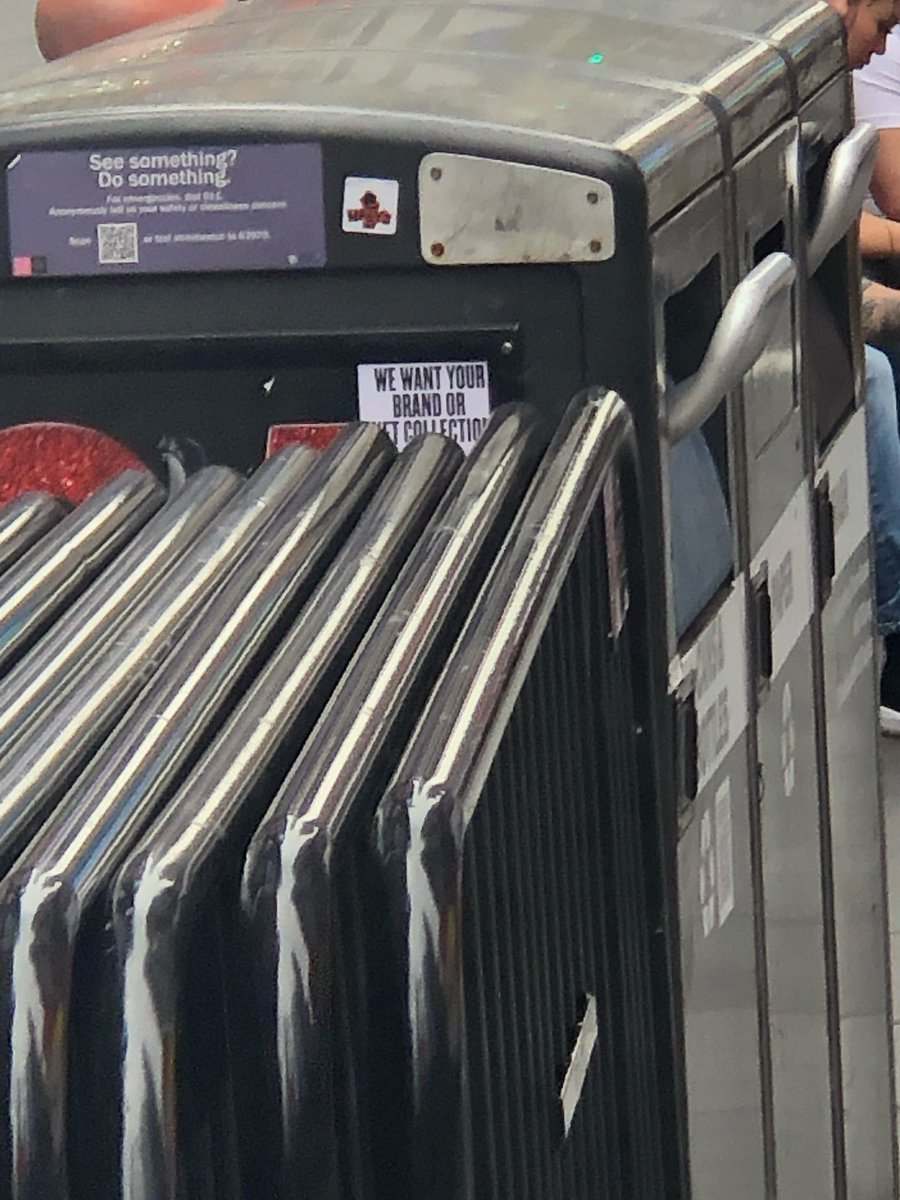 WallysNFT's tweet photo. Our co-founder @StreeterHull is at #NFTNYC. The first person to find his @WallysNFT stickers wins a FREE WALLY NFT! 👀🔥 #NFTNYC2022 #NFTCommuntiy #NFTs #NFTGiveaways @NFT_NYC https://t.co/1jjoDI9rPo