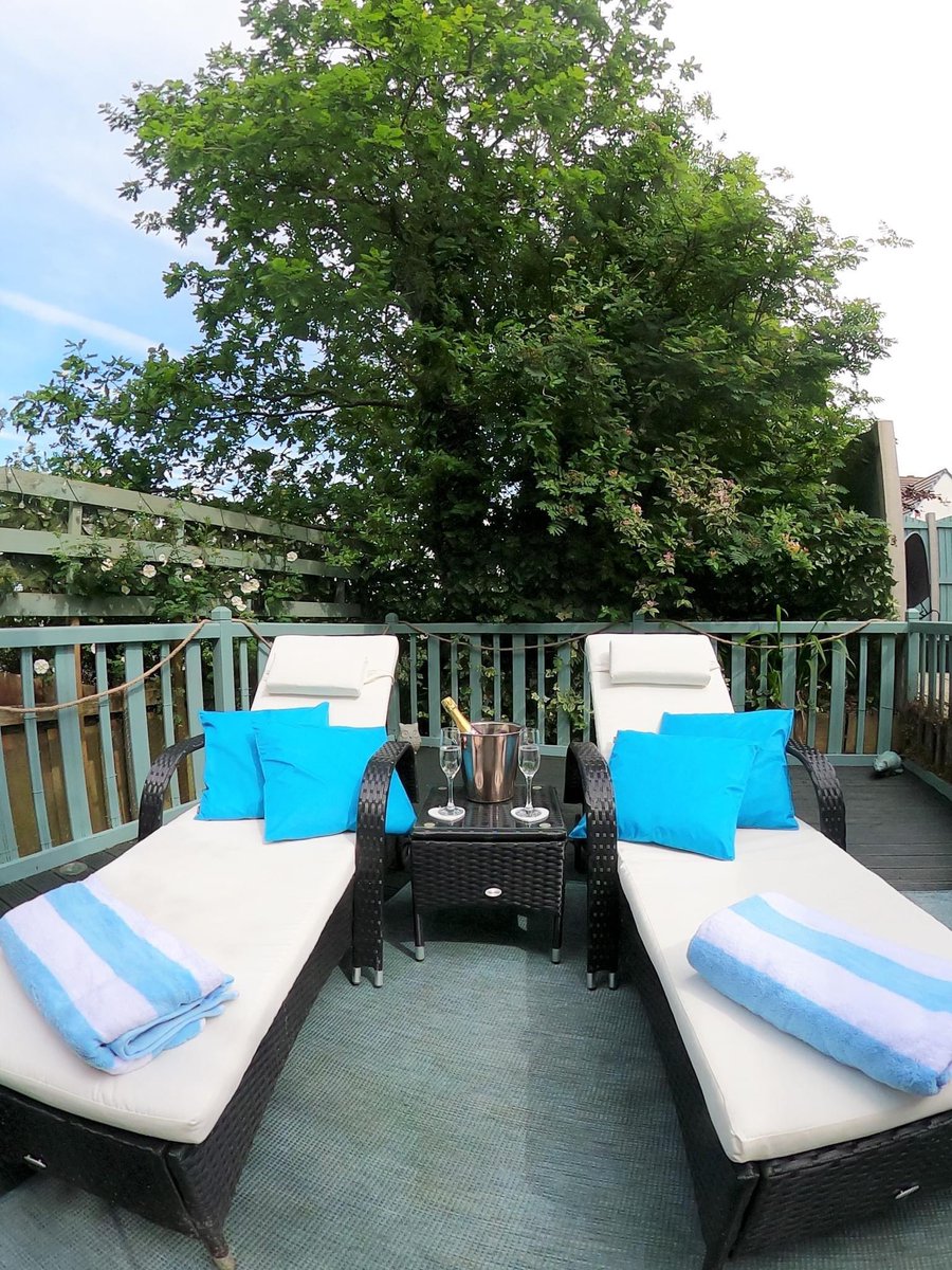SeagreenView's tweet photo. The start of summer and the best place to be is in the garden at Seagreen. 🥰
#holidayhomeuk #silloth #SummerSolstice2022 https://t.co/pq1DWL6hZl
