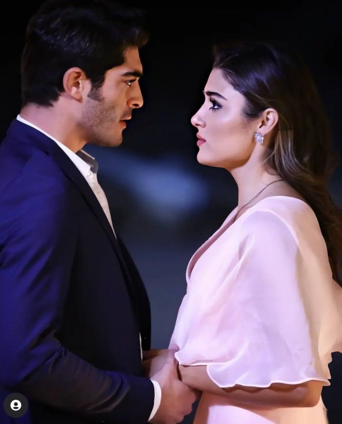 dnas_handeErcel's tweet photo. You know what is the best drama? when people still remember the drama even it ages 💗💗
#HandeErçel
#BurakDeniz
#HANMUR https://t.co/ajhRfb3WF9