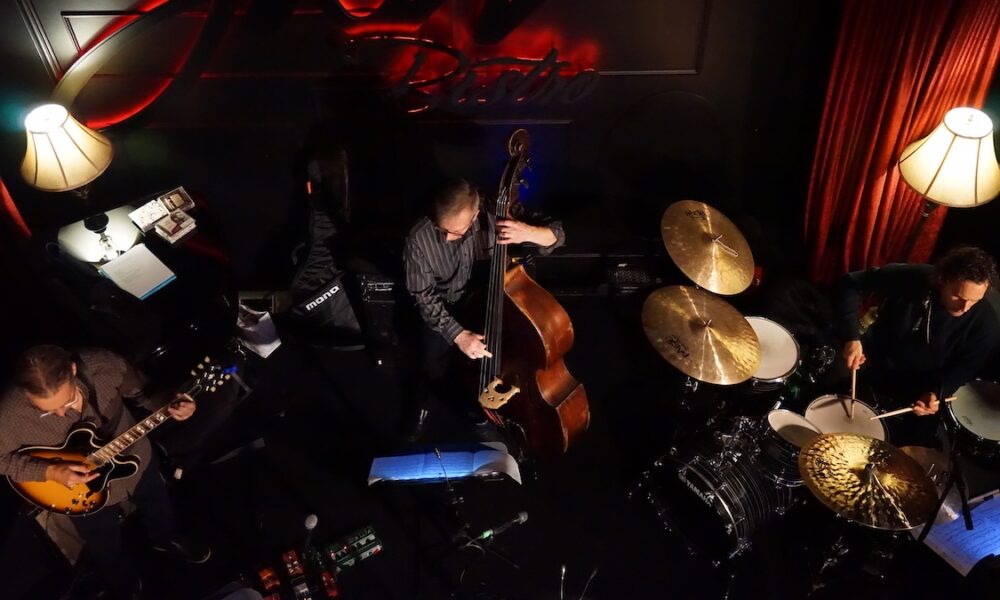 jazzguitartoday's tweet image. JazzGuitarToday.com  New Release From Toronto Guitarist James Brown, “Song Within The Story” dlvr.it/SSZxcT