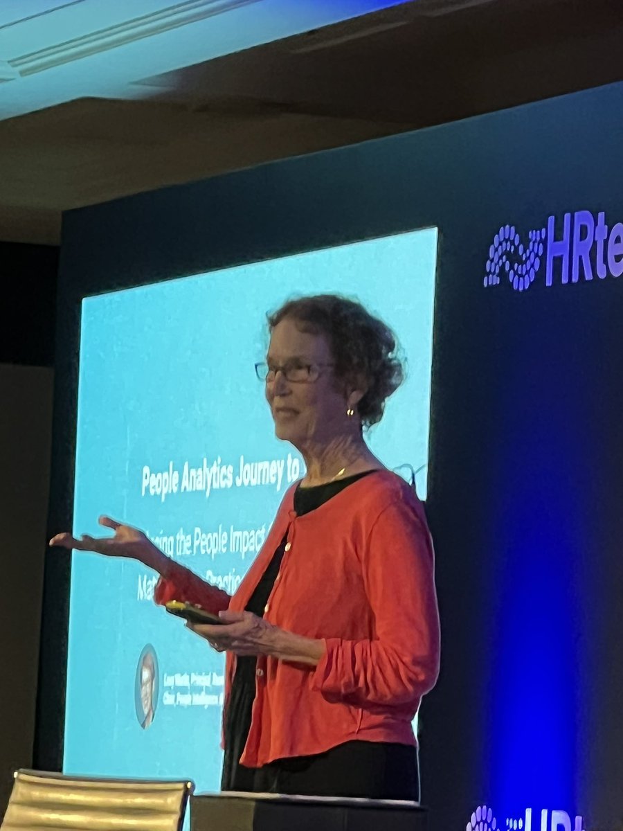 MervynDinnen's tweet photo. Final #HRTechX keynote with @lexymartin #peopleanalytics https://t.co/lyRpvJIDR8