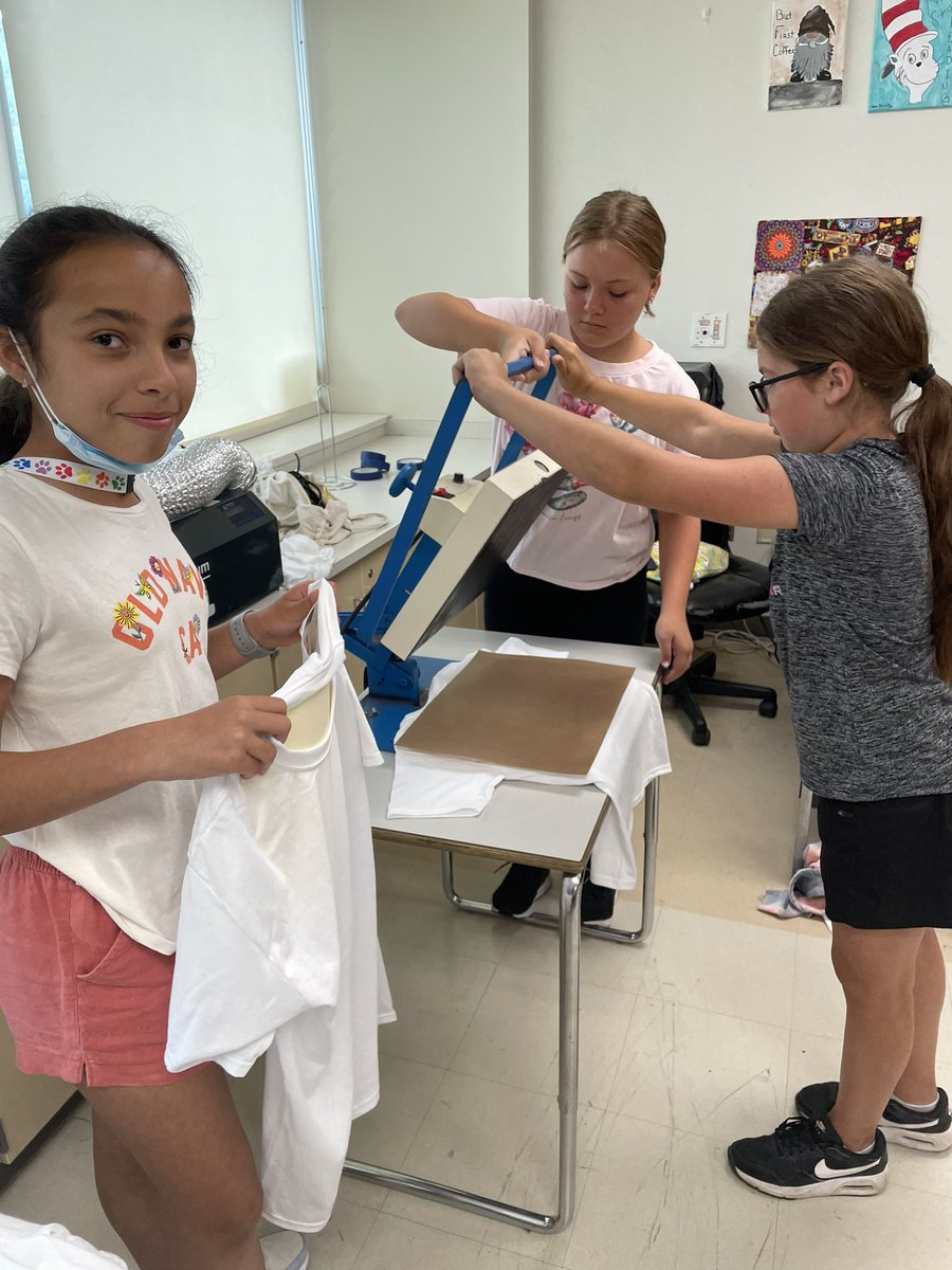 WeaberTim's tweet photo. NL STEAM Camp Day 6: The campers designed &amp; constructed bubble wands and bridges, made stained glass leaves, examined strawberry DNA, painted mountain models, and had an introduction to meteorology.. #nlsd4u https://t.co/HnWHoiDNt0