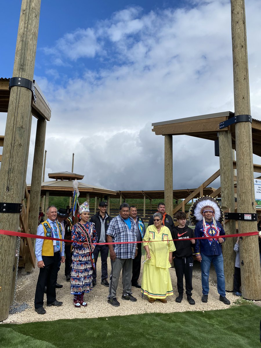 test Twitter Media - First, I am privileged to attend Brokenhead Ojibway Nation’s opening of their beautiful Arbour and Powwow Grounds. Thank you to Chief Bluesky and all councillors for the invitation, I look forward to future events! Thankfully the rain held off for us. https://t.co/niVGFfoGsL
