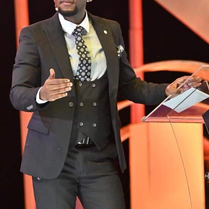 ShiphR's tweet photo. Simon Peter replied, “Lord, to whom would we go? You have the words that give eternal life.
John 6:68 NLT
#prophetelvismbonye https://t.co/VUlZbWKWM0