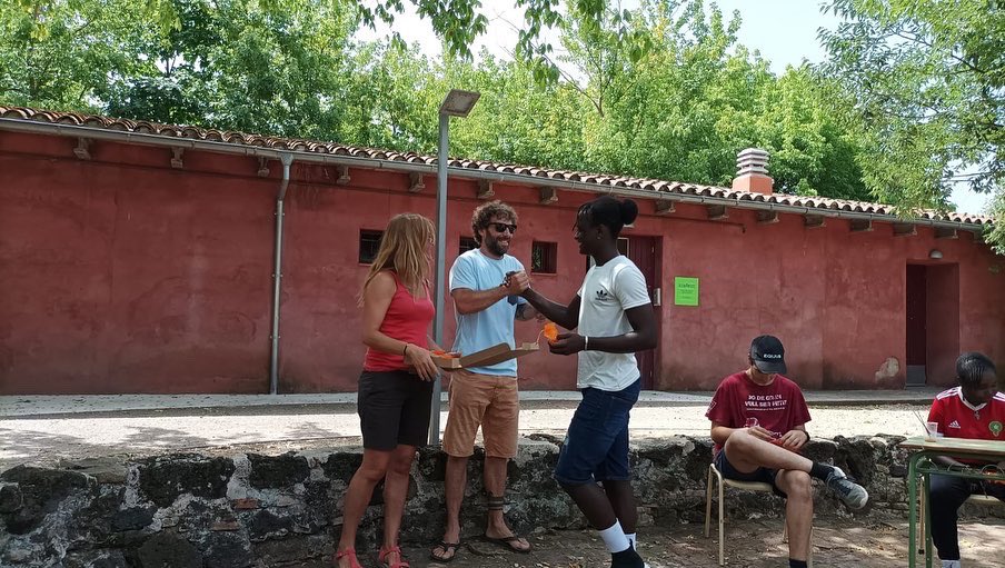 EpiaOlot's tweet image. Acte de cloenda del PFI Auxiliar d'Activitats Forestals!! Un any més orgullosos de vosaltres! Seguiu el camí que us heu traçat i sobretot gaudiu dels moments que us doni! ❤️
#PFIOLOT #FPOLOT