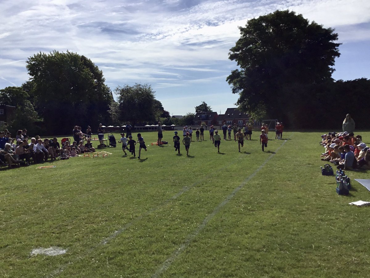 It’s #NationalSchoolSportsWeek so we have lots of sporty events taking place this week! Today was our EYFS and KS1 Sports Day, tomorrow is the #traffordCWGbatonrelay, Thursday is our KS2 Sports Day and on Friday we take part in the Timperley Athletics Festival! ☀️ @TraffordSSP