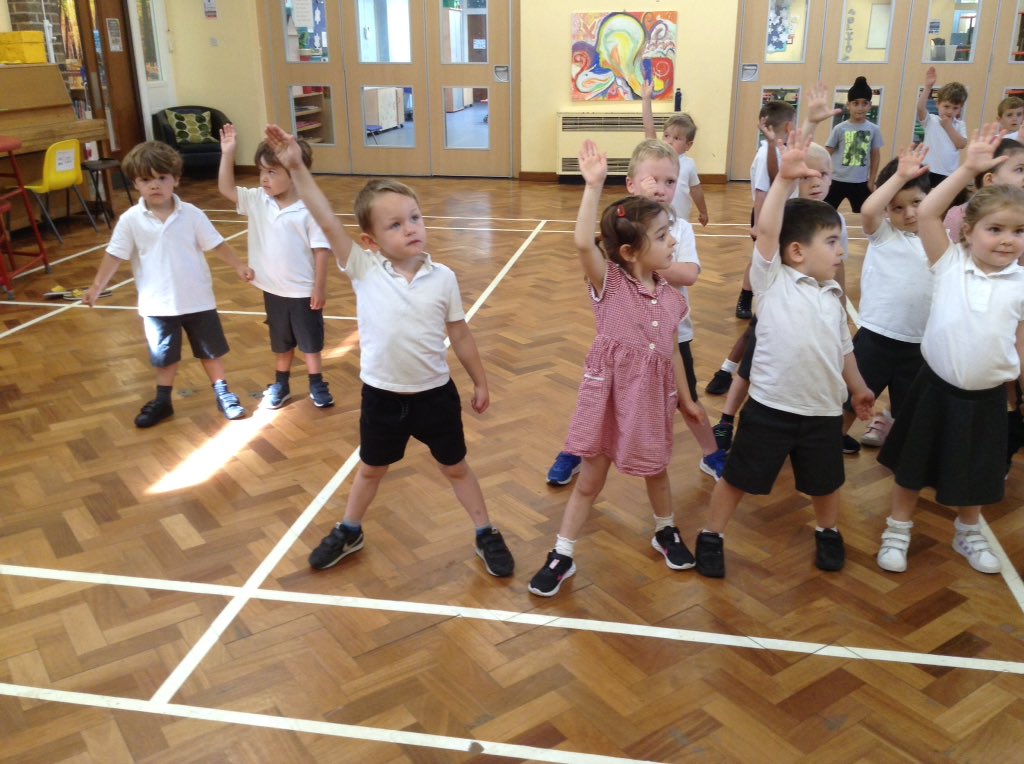 bonnin_mrs's tweet photo. Gruffalos had great fun learning a Superhero dance today! https://t.co/OP0aVTxJsM