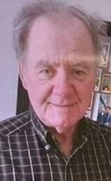 ChtownPolice's tweet photo. Missing Person - Walter MacGillivary, 77 year old.  5'6" tall.  Last seen at 11:30pm last night at the Delta Hotel.  Has onset dementia. May have luggage with him including a red suitcase. No vehicle access.  See link for more info: https://t.co/sWiNyOHPH3 https://t.co/3IDDLRzSZ1