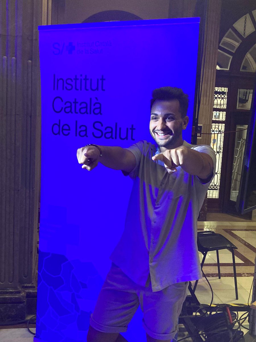 hbellvitge's tweet photo. 🎶🎶 David i Tamara els nostres representants de l'#EuforICS brillant a l'escenari de la gran final l'@icscat. Molta sort, sou uns artistes!!!!🎉🎉🎉
#orgullbellvitge #equipHUB #GTMS #hospitalenxarxa https://t.co/aGEJv5ck51