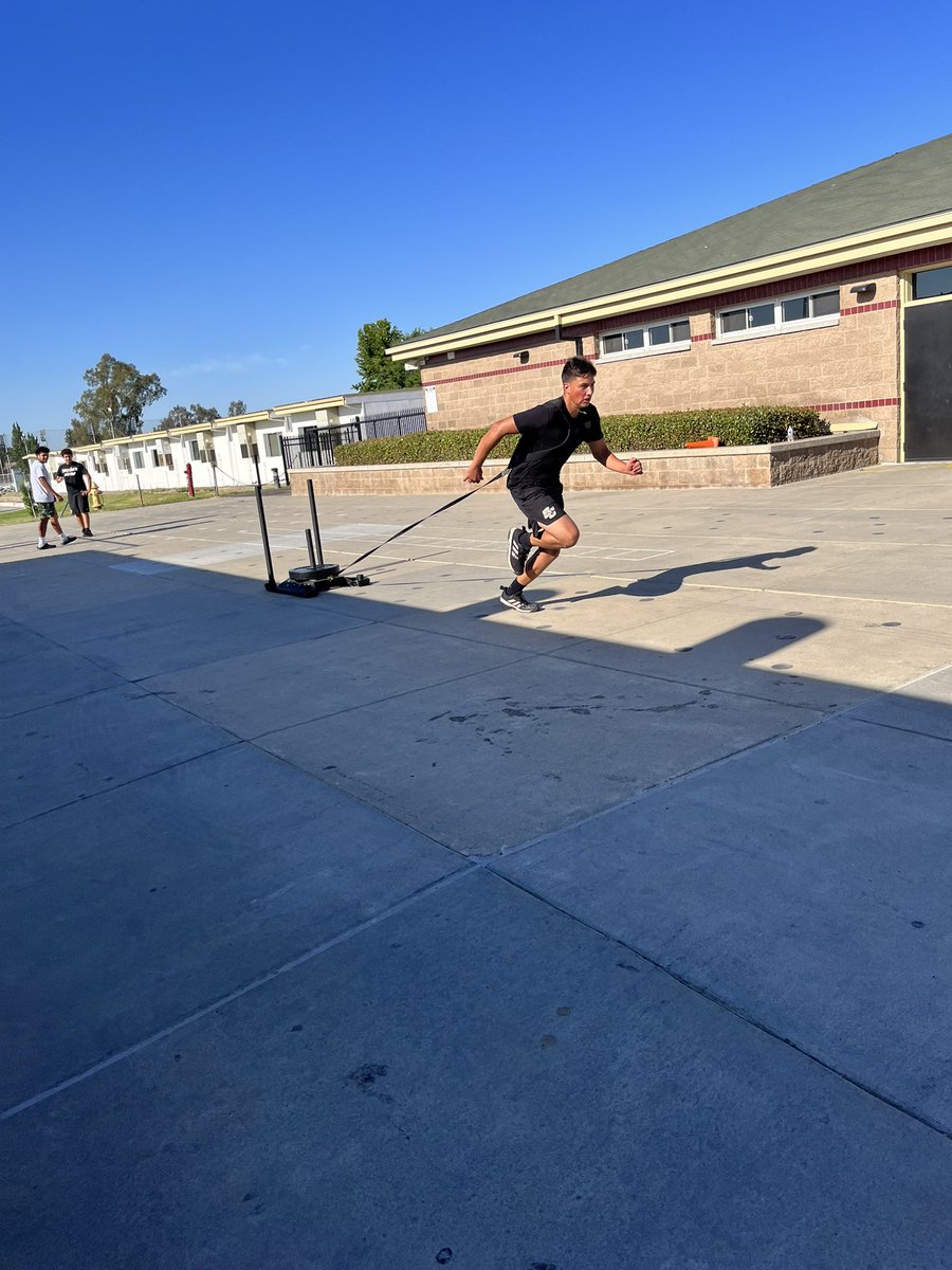 BCThunderFB's tweet image. Some people will just talk about it while others will work for it! #BCBuilt #ZEROExcuses