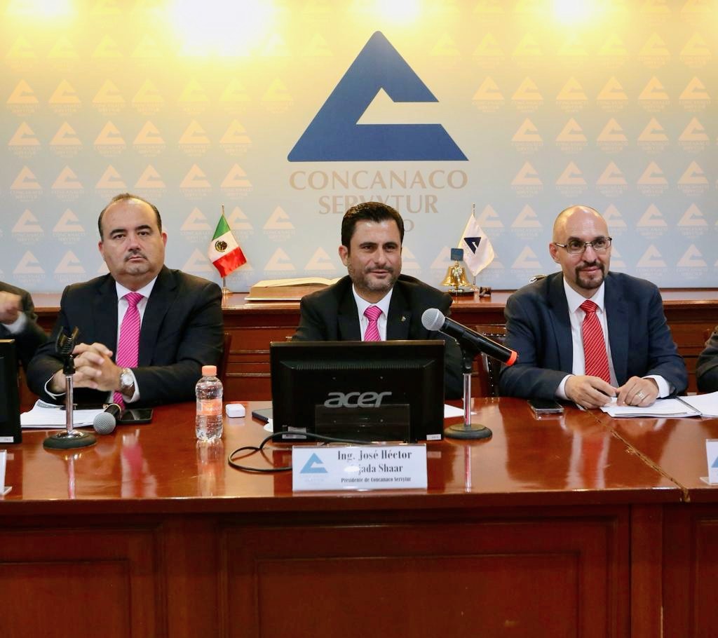 En sesión de Comité Ejecutivo, y bajo el principio de escuchar para actuar, el Presidente <a href="/HectorTejadaSha/">Héctor Tejada</a>, el Tesorero, @OctavioDelaTorre y el Secretario General, Guillermo Romero, atendieron inquietudes de sus integrantes a fin de encontrar soluciones a distintas problemáticas.