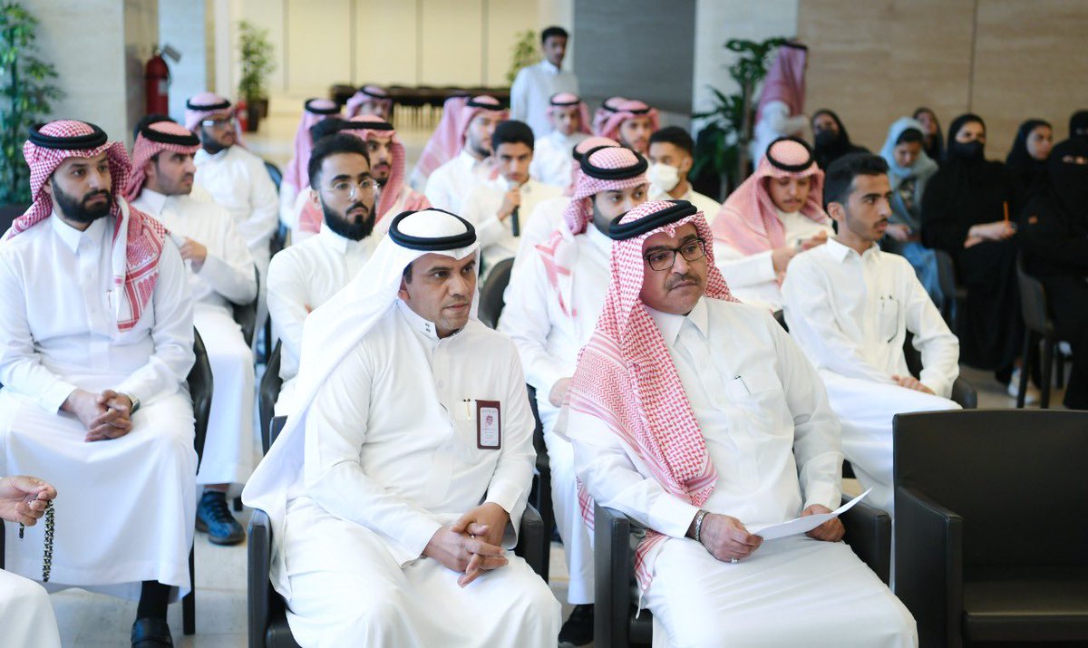 مركز الملك عبدالعزيز للتواصل الحضاري tweet media