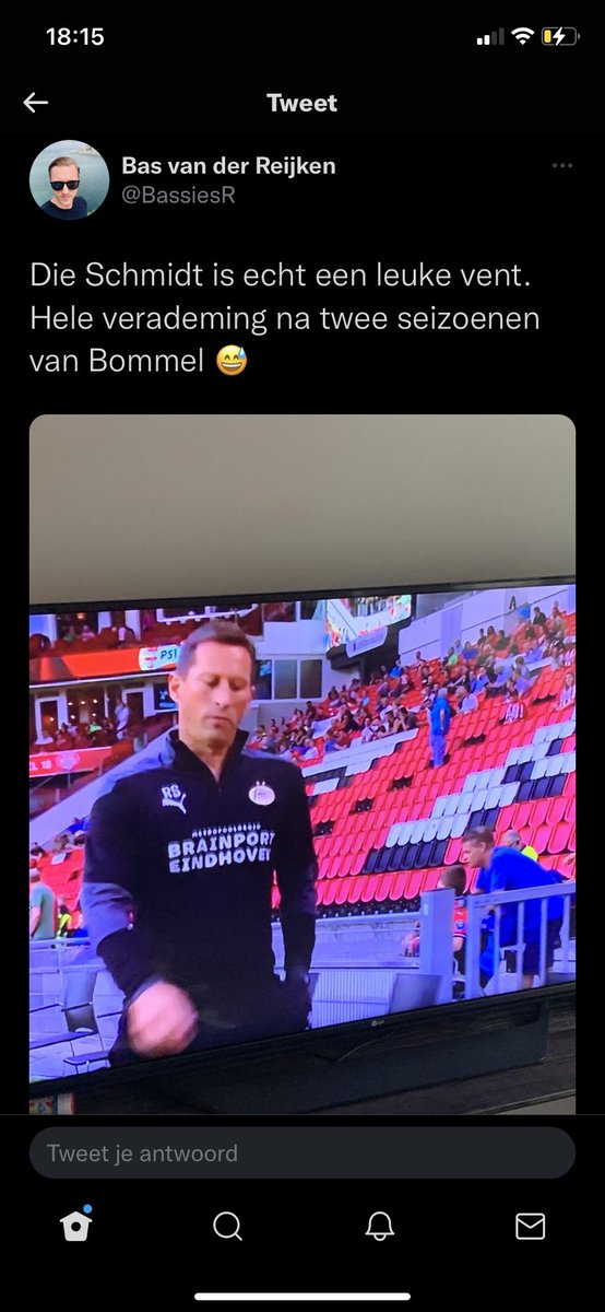 PietGeerts's tweet photo. @BassiesR @heuvel_p @ESPNnl 🙄 https://t.co/051xR3joGA