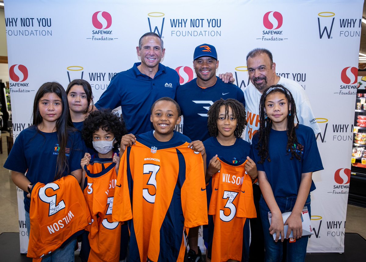 WhyNotYouFdn's tweet image. In partnership with the #SafewayFoundation, between now and July 17, you can donate to @WhyNotYouFdn at @Safeway @Albertsons checkstands across CO, SD, WY, Western NE, and Northwest NM! 

100% of your donation will benefit our work to uplift and empower young people. #WhyNotYou