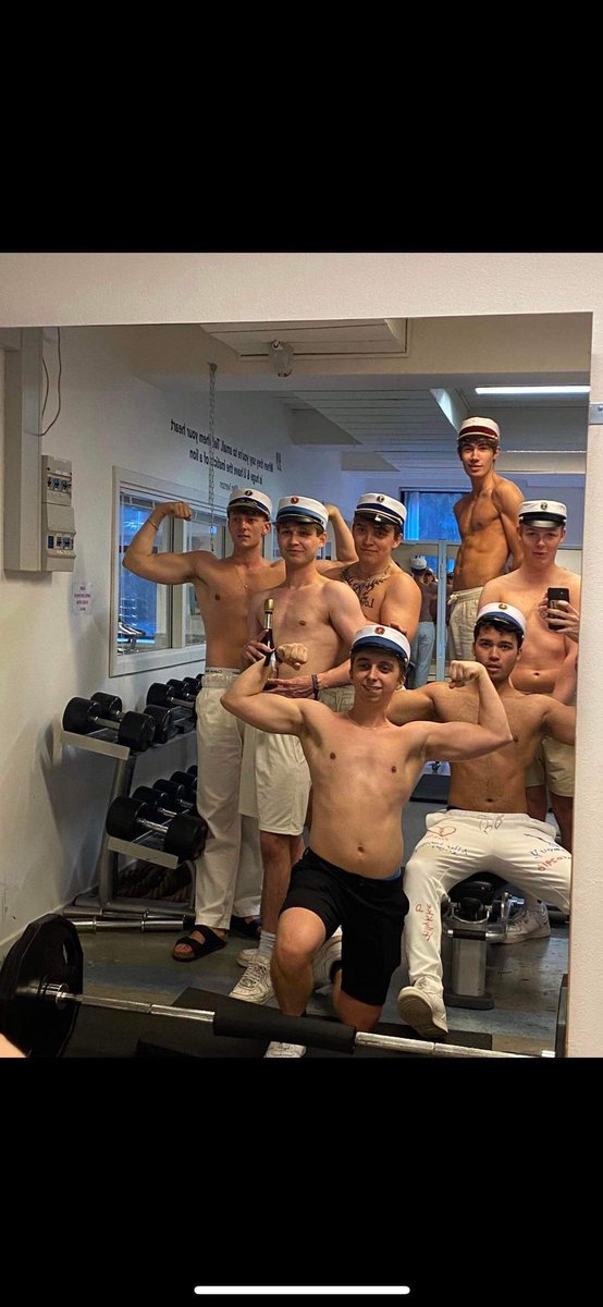 JosticCS's tweet image. Mindste tal i fitten højeste i huen 🥳🥳 vi takker af @CampusVejle @kraghenCSGO @OWollenberg @CSGO_MiLLER @MSN_CS @vestercs @revilioNcs