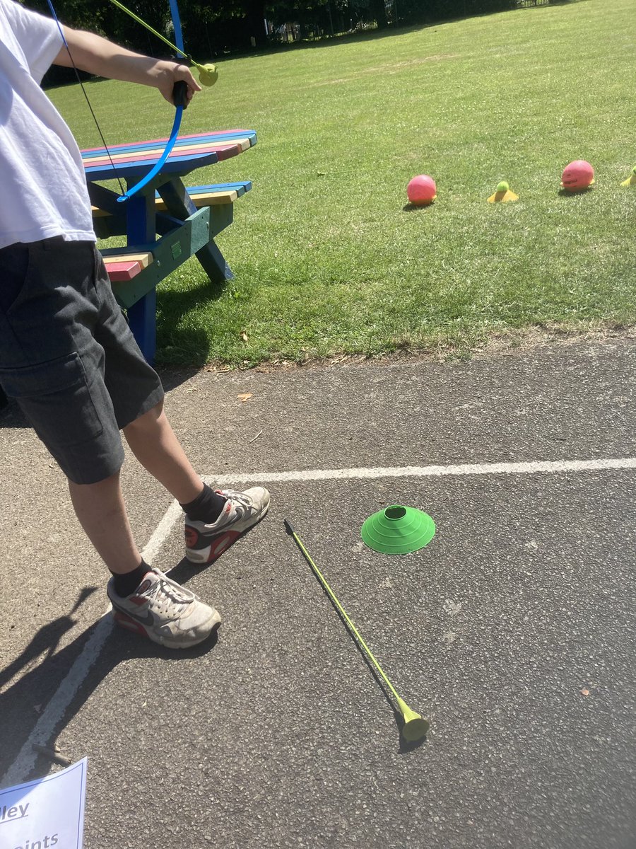For National School Spprt Week, Kestrels &amp; Robins Classes took part in inter-house Archery. Well done to all. They scored themselves. Excellent displays of sportsmanship and honesty.