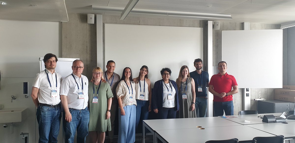 #Hottopic: I chaired the discussoon on the future of #hybridwork, #hybridnegotiations, #hybridcommunities and the challenges/opportunities for businesses, universities, governments and individuals at #EURAM2022.

Thank you for this amazing #opportunity, @sml_zhaw and <a href="/EURAM_BXL/">EURAM</a>