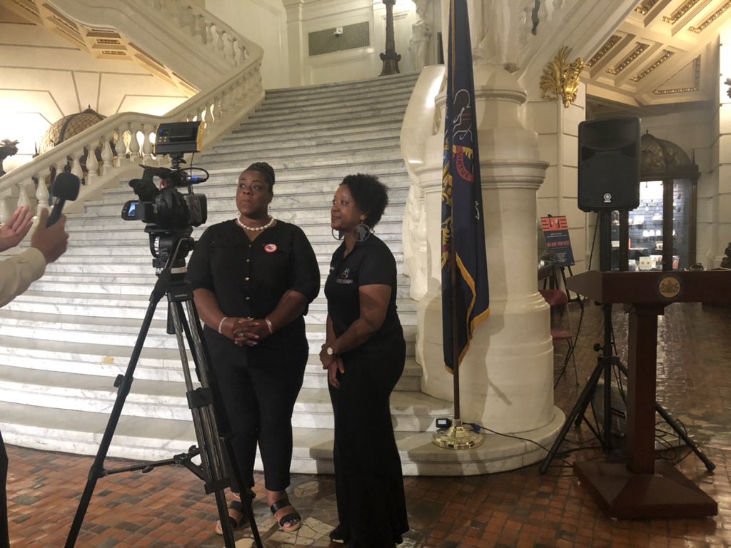 Kids1stECE's tweet photo. An amazing show of support from parents, child care providers and legislators in the Capitol today. #RaiseChildCare #EmptyClassrooms @childrenfirstpa @StartStrongPA https://t.co/TT2e1jjVkS