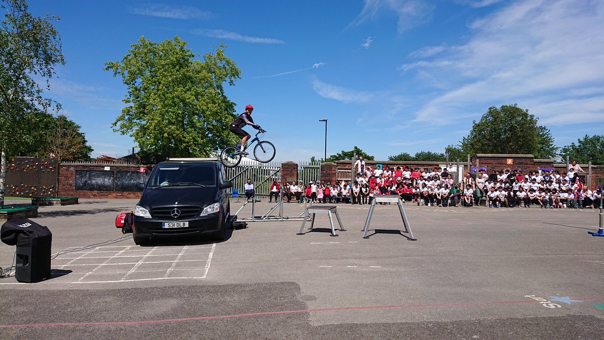 <a href="/dannybutler1986/">Danny Butler</a> (GB &amp; European Champion) at Philimore Community Primary as their prize for winning Modeshift Regional School of the Year

Performing to the entire school he showed them some breathtaking stunts and encouraged them all to continue their active travel and sports 🙂