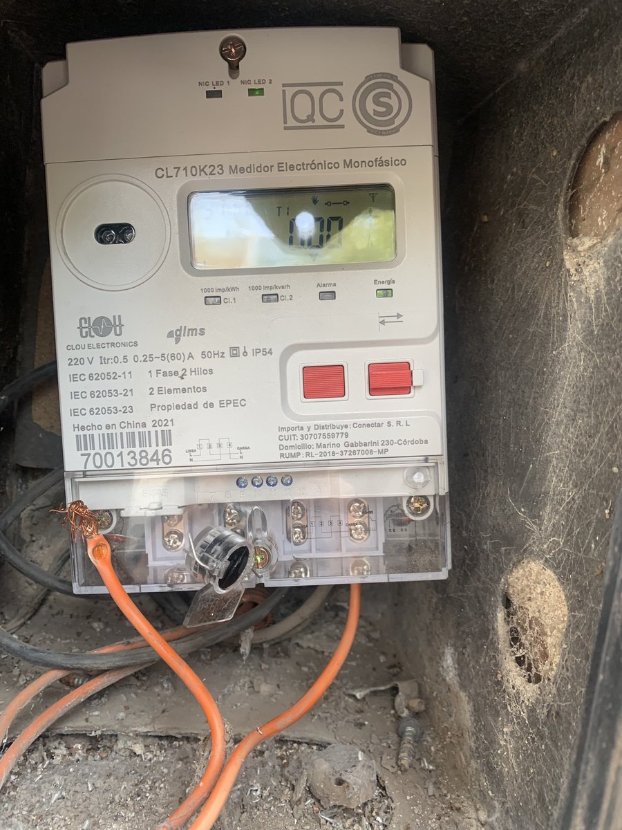 mjbs1958's tweet photo. ⁦@EpecOficial⁩  se corto la luz en mi casa y así se  ve mi medidor!!?esto no parece que esté bien!!??no les puedo adjuntar esta foto en el reclamo que y hice con el número 4370047  quedo atento a lo que me indiquen! https://t.co/IY1rrtD1QQ