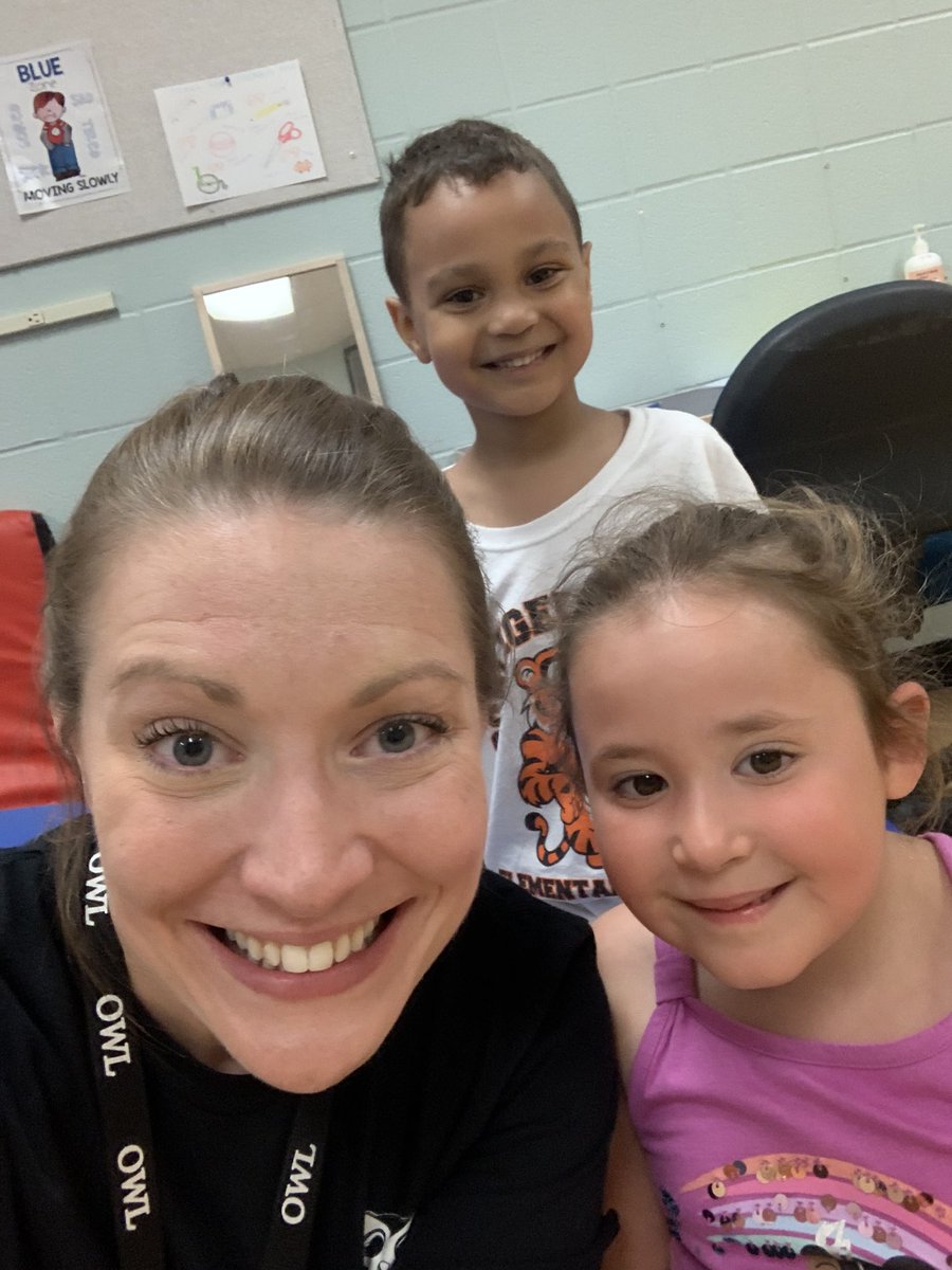 ChelseaOT17's tweet photo. Last day of school fun ! #OTfun @SchlegelRoadES @OwlWcsd https://t.co/fDkPjo7Gft
