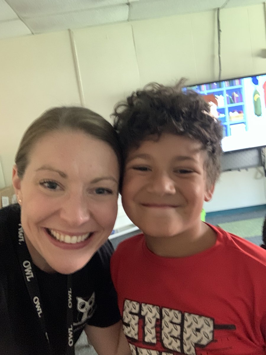 ChelseaOT17's tweet photo. Last day of school fun ! #OTfun @SchlegelRoadES @OwlWcsd https://t.co/fDkPjo7Gft