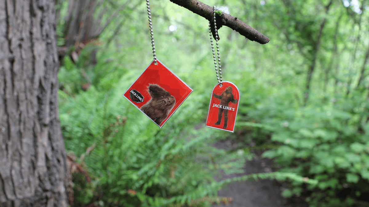 GoGeocaching's tweet photo. 🌲 Geocachers, get ready to mess with Sasquatch®! 🌲

@JackLinks is releasing 5,000 limited-edition Sasquatch® trackables! 

Request a Sasquatch® trackable and learn more about the Great Jerky Hunt sweepstakes, U.S.-only: https://t.co/ODApFUOSbN

#JackLinksQuest #sweepstakes https://t.co/y9AcxkYDUH