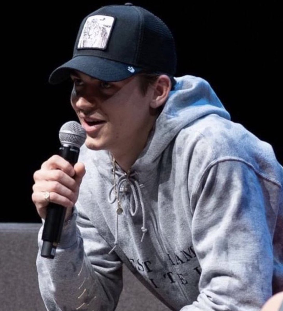 herofthourly's tweet photo. welcome to hourly hero fiennes tiffin where you can find photos, videos and updates on actor and model hero fiennes tiffin. https://t.co/zeSuYzN1Ef