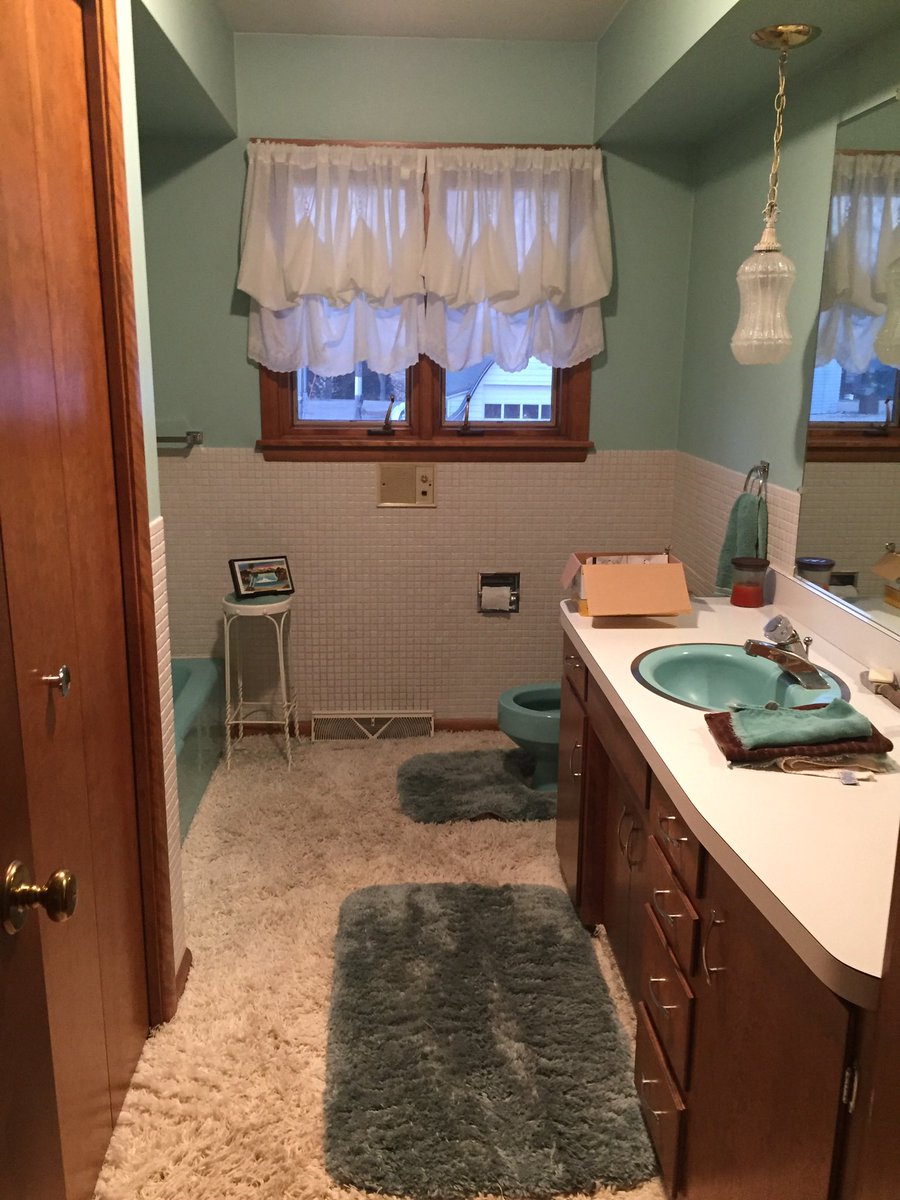 I just realized a while back i showed you guys the demo of my bathroom but never followed up the (nearly) finished product! Here’s some pics along with the bathroom when i first moved into my house!
