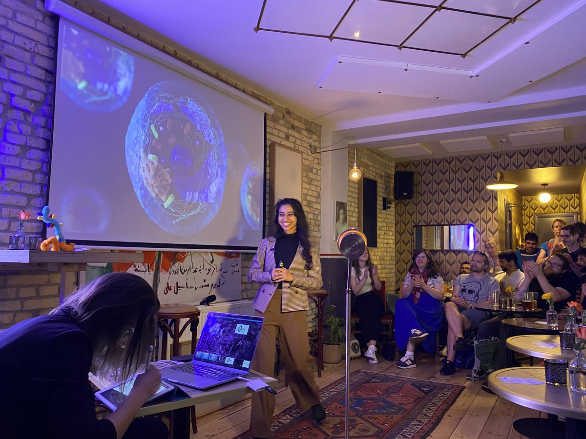 Well done, <a href="/CharuJain09/">Charu Jain</a>, for a brilliant presentation on #protein signaling and its importance in cell division! 🙌
And great with the analogy with the steps to onboard a plane and cell cycle stages! 😃

<a href="/UCPH_CPR/">CPRatUCPH</a> <a href="/cphbiosciphd/">CPH Bioscience PhD</a> 
#NotJustScience #SciComm #event #outreach