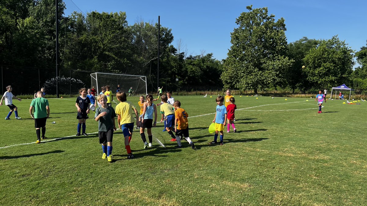 LouCityAcademy's tweet photo. Keepin' cool at camp. 😎 https://t.co/s0dyC4lTfn
