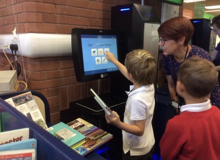 njhillteach's tweet image. What a great day we all had in Heron class on our school trip today! It was so exciting to go on a bus and to be Deputy Librarians at the local library - thanks to the library staff for making it memorable for us all 😊 @SomersetLib @RBaltzerPPSA