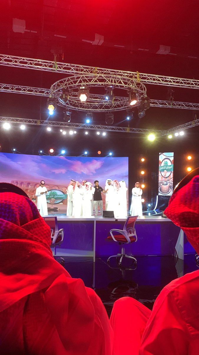 a_ben_bager1's tweet photo. كل التوفيق ل الذهبي احمد البلوي 🥇. 
الهمّه الهمّه في التصويت تبقت ساعة على بدايه التصويت 🕛 .. 
#دعم_المعلق_احمد_البلوي https://t.co/1TQUoqpttO